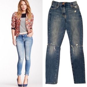 MOTHER Denim High Waisted Looker Jeans, Distressed Ripped Light Blue Wash, 25